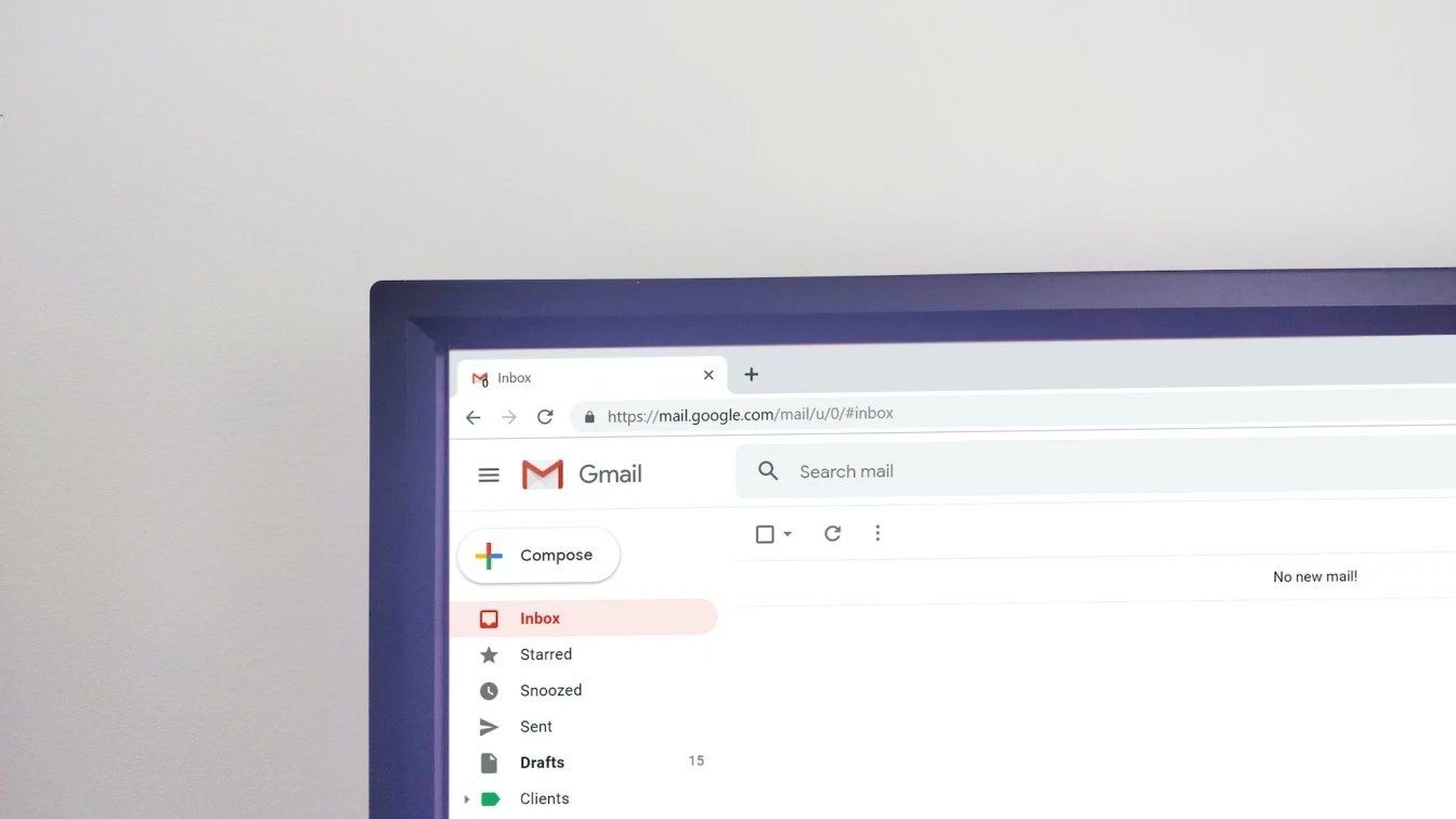 Gmail interface showing multiple email recipients and labels