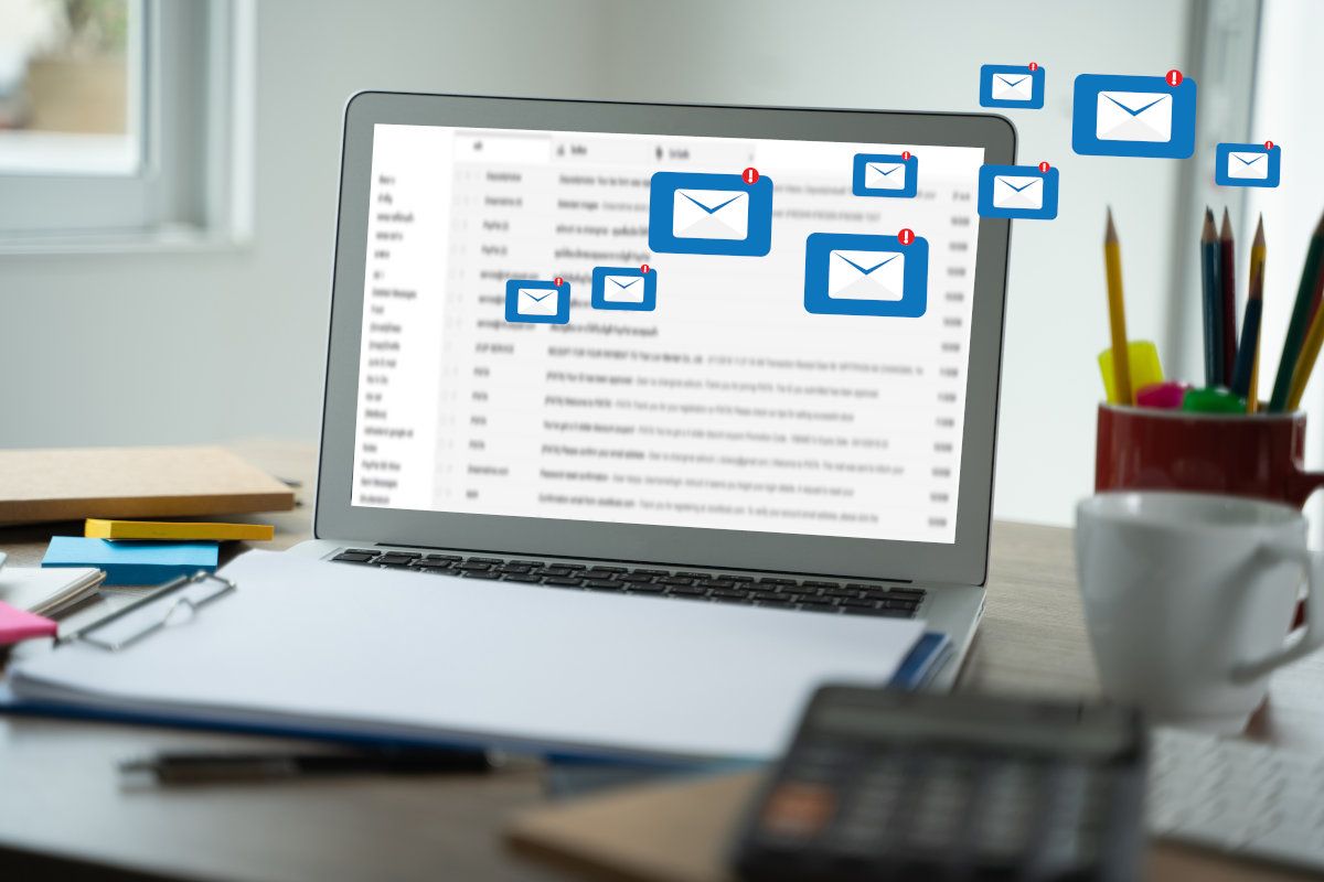 Laptop displaying an electronic mailing list, representing Gmail daily sending limits